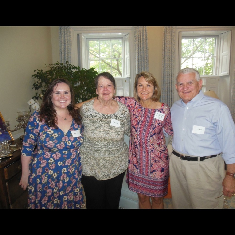 Meet your Posher, Hayley