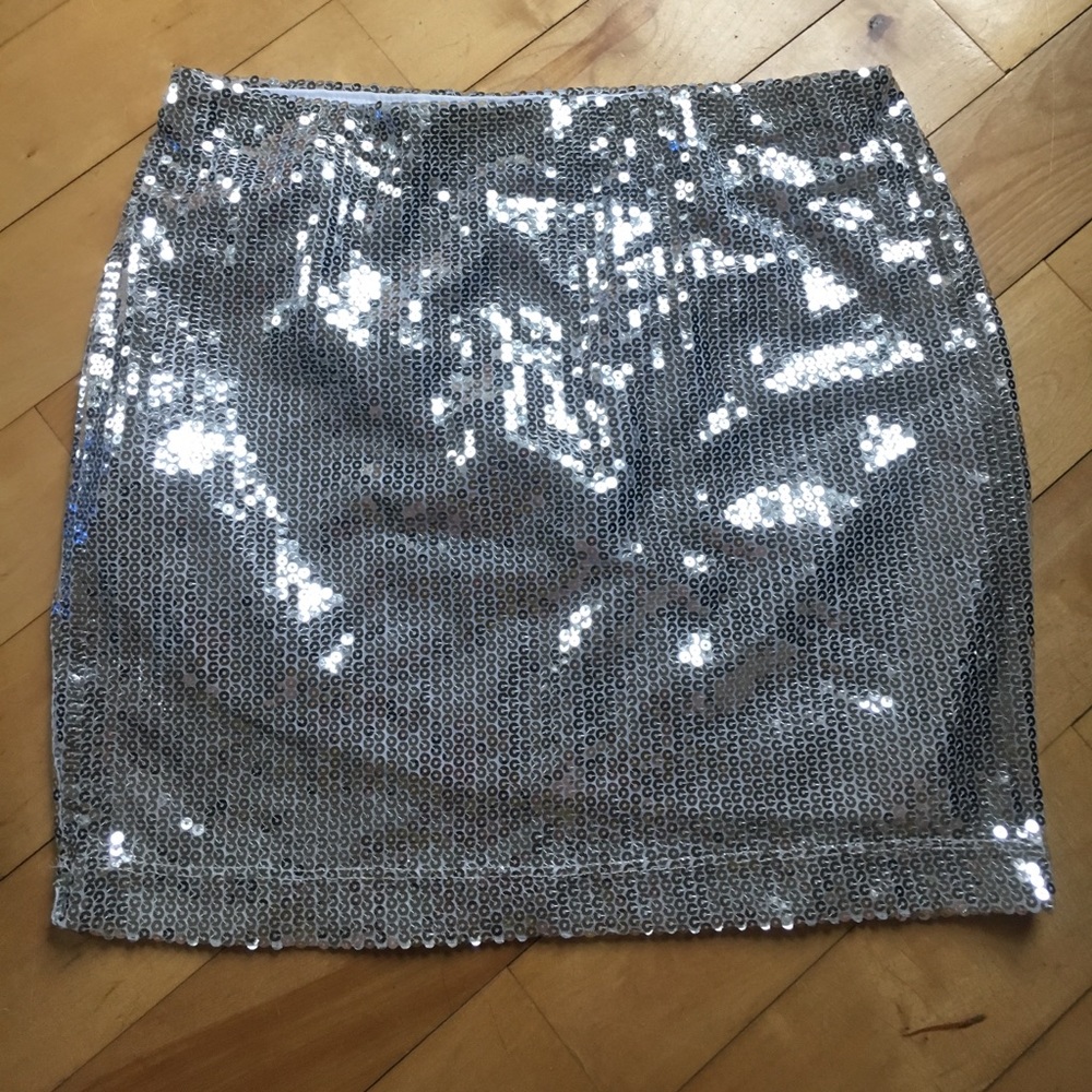 Silver sequin pencil skirt