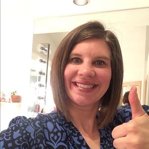 Meet your Posher, Alexis