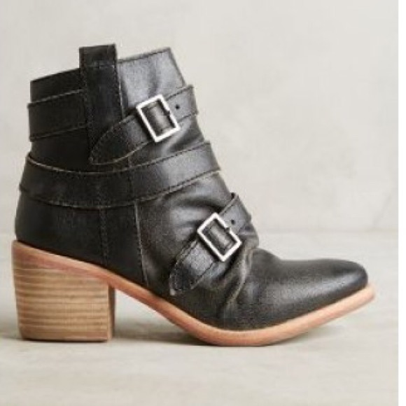 Hardcore Hardware Distressed Boot - Picture 5 of 8