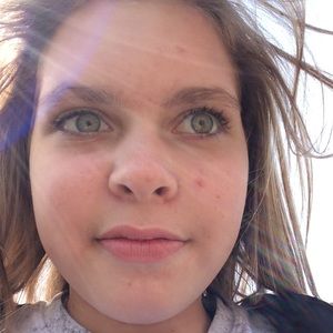 Meet your Posher, Ella