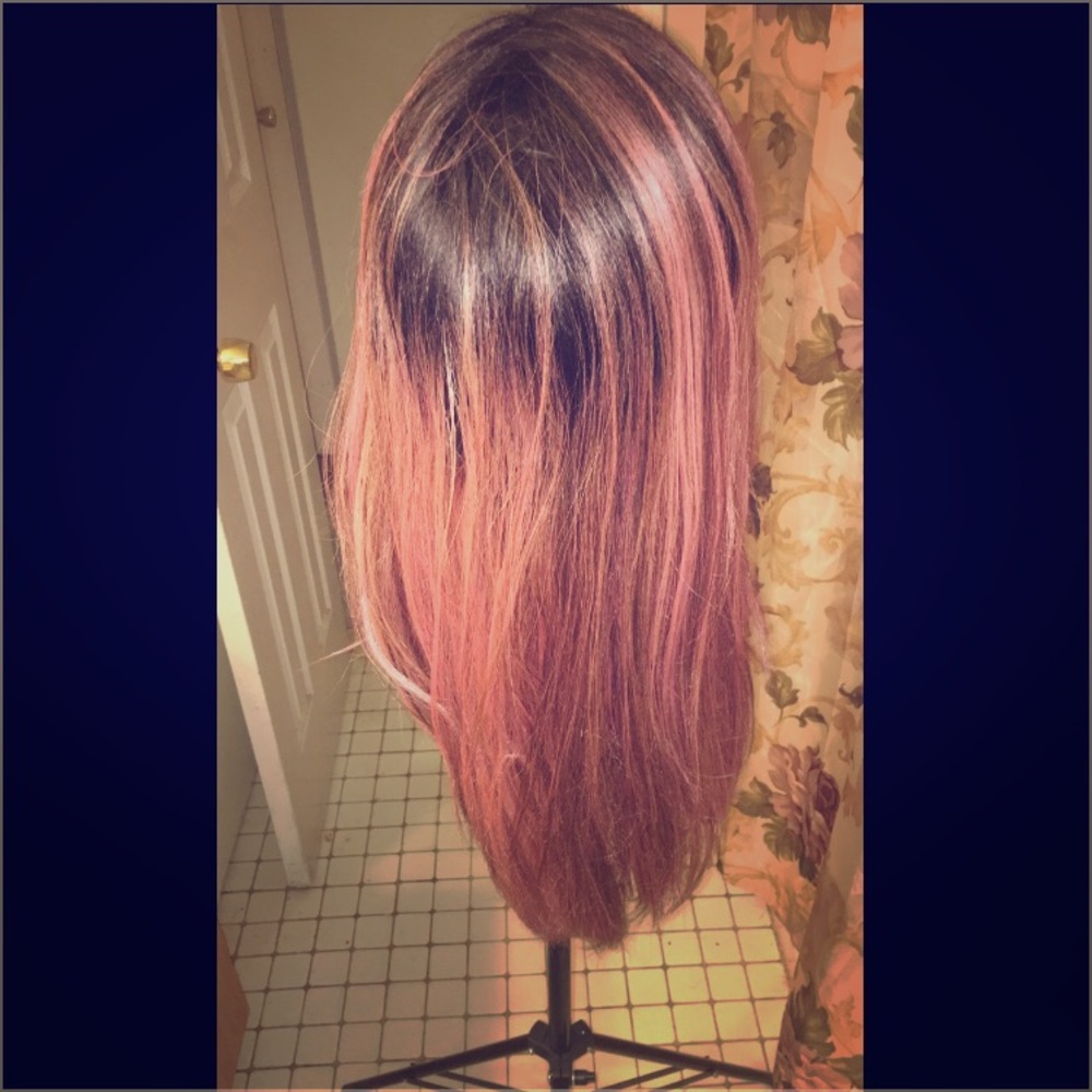 Pink Wig - Picture 4 of 4