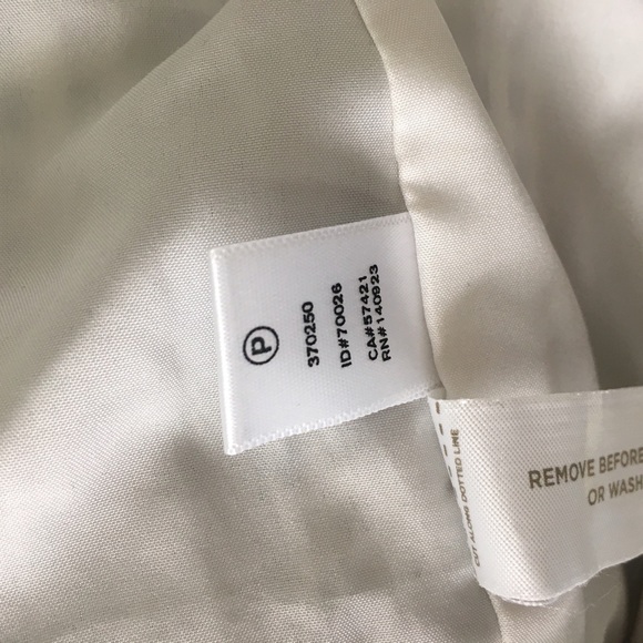 💕 LOFT Stylish Pencil Skirt 💕 - Picture 5 of 5