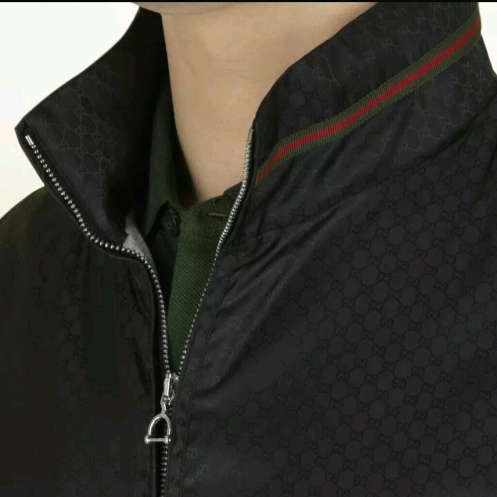 Gucci nylon black jacket size 46 ( US small)
