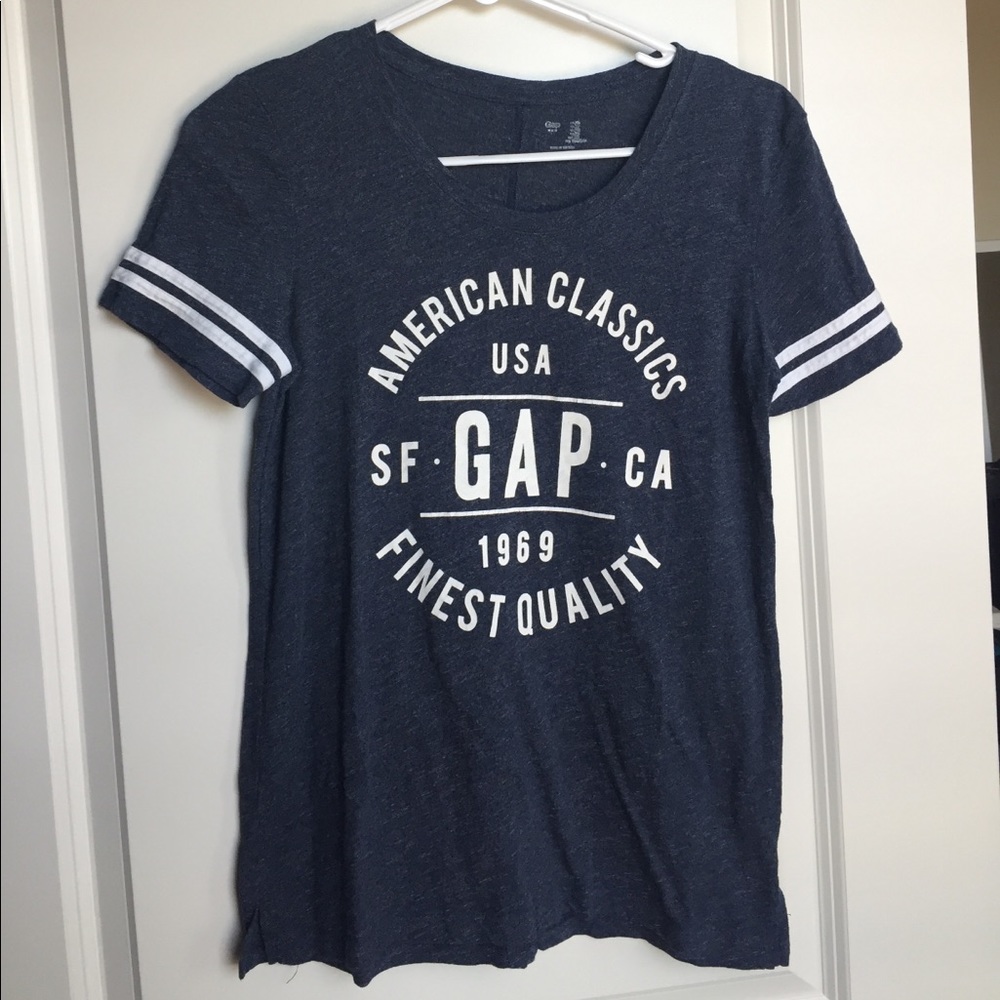 Gap t-shirt