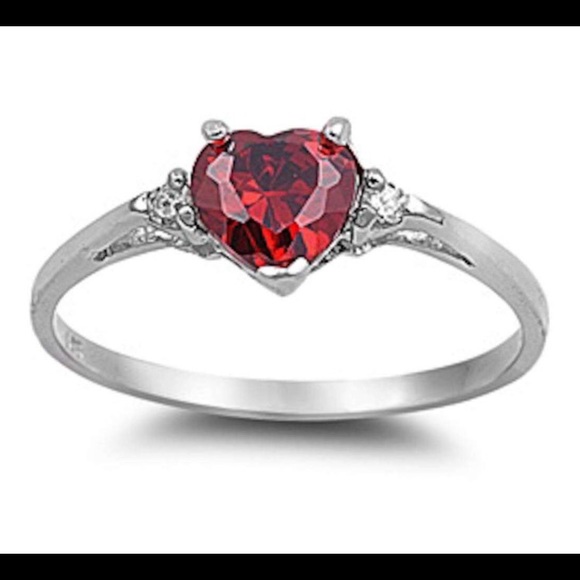 Sterling silver 925 claddagh ring - Picture 4 of 5