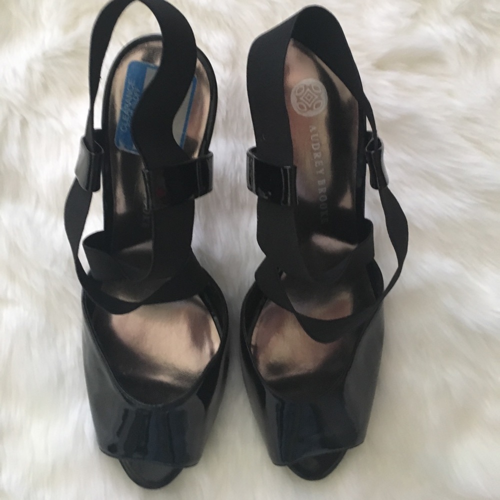 Audrey Brook Heels never worn