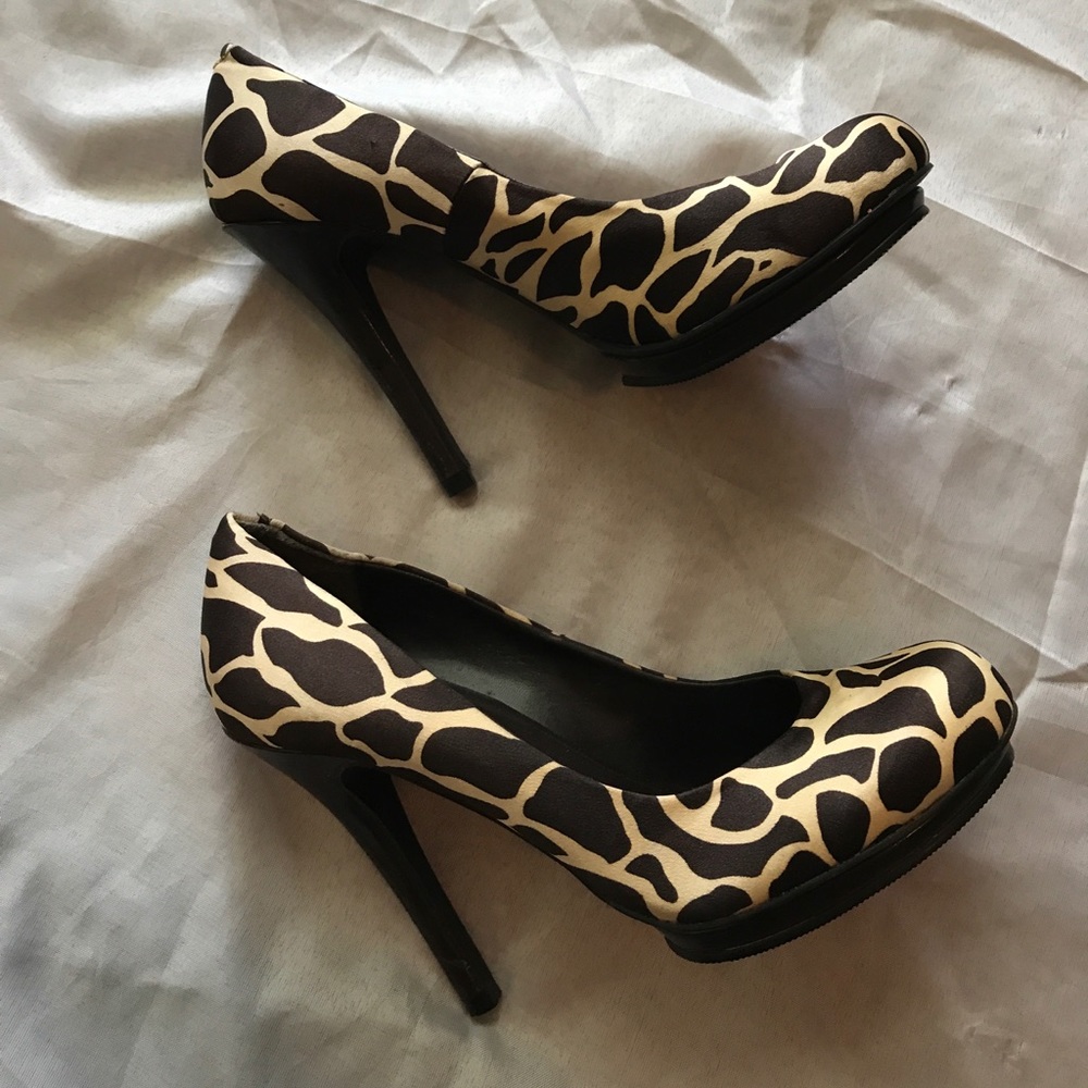 Animal print pumps