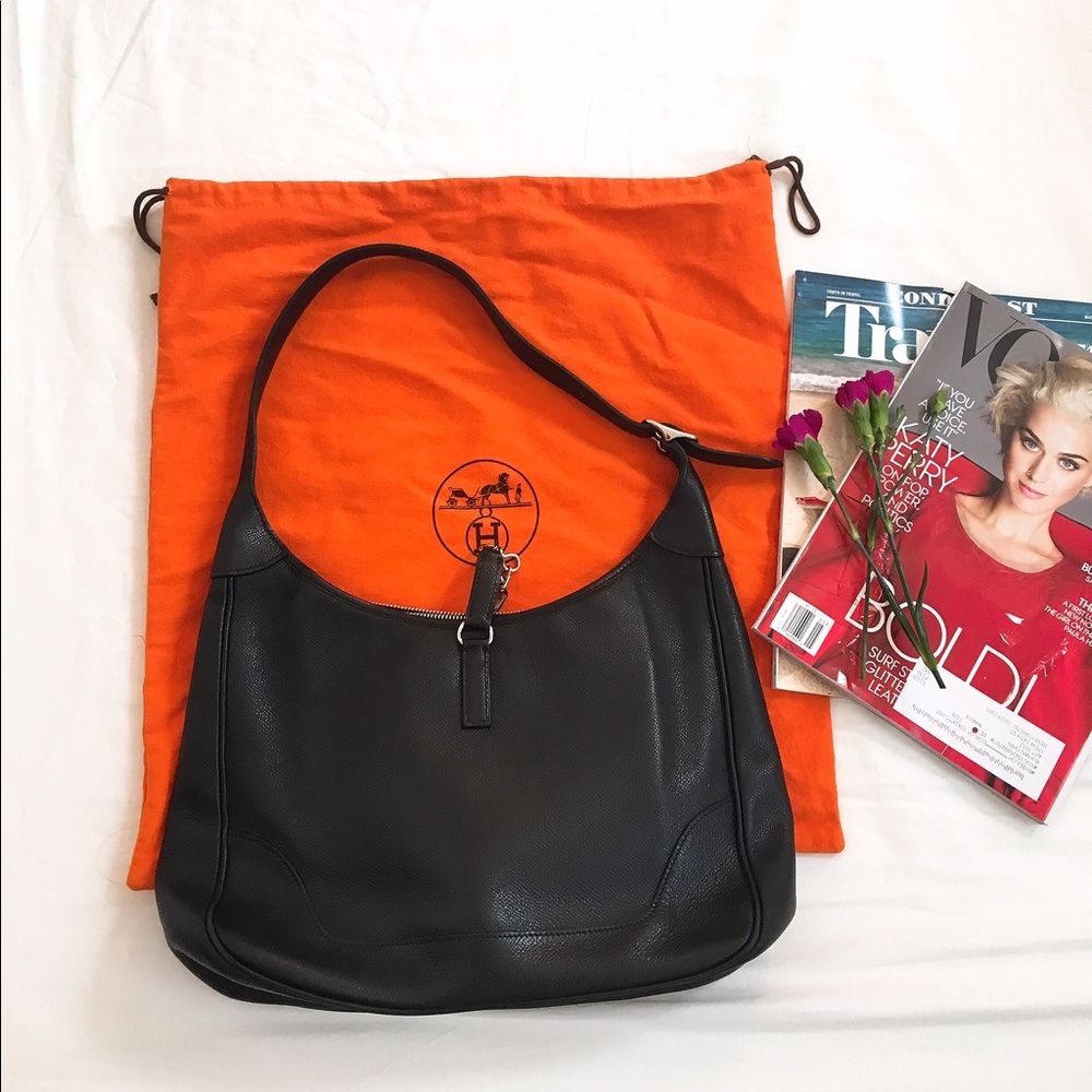 🌟SALE🌟 authentic Hermes black shoulder bag