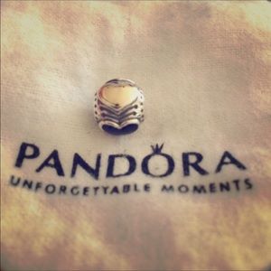 PANDORA Midnight Heart Bead 🎉🎉