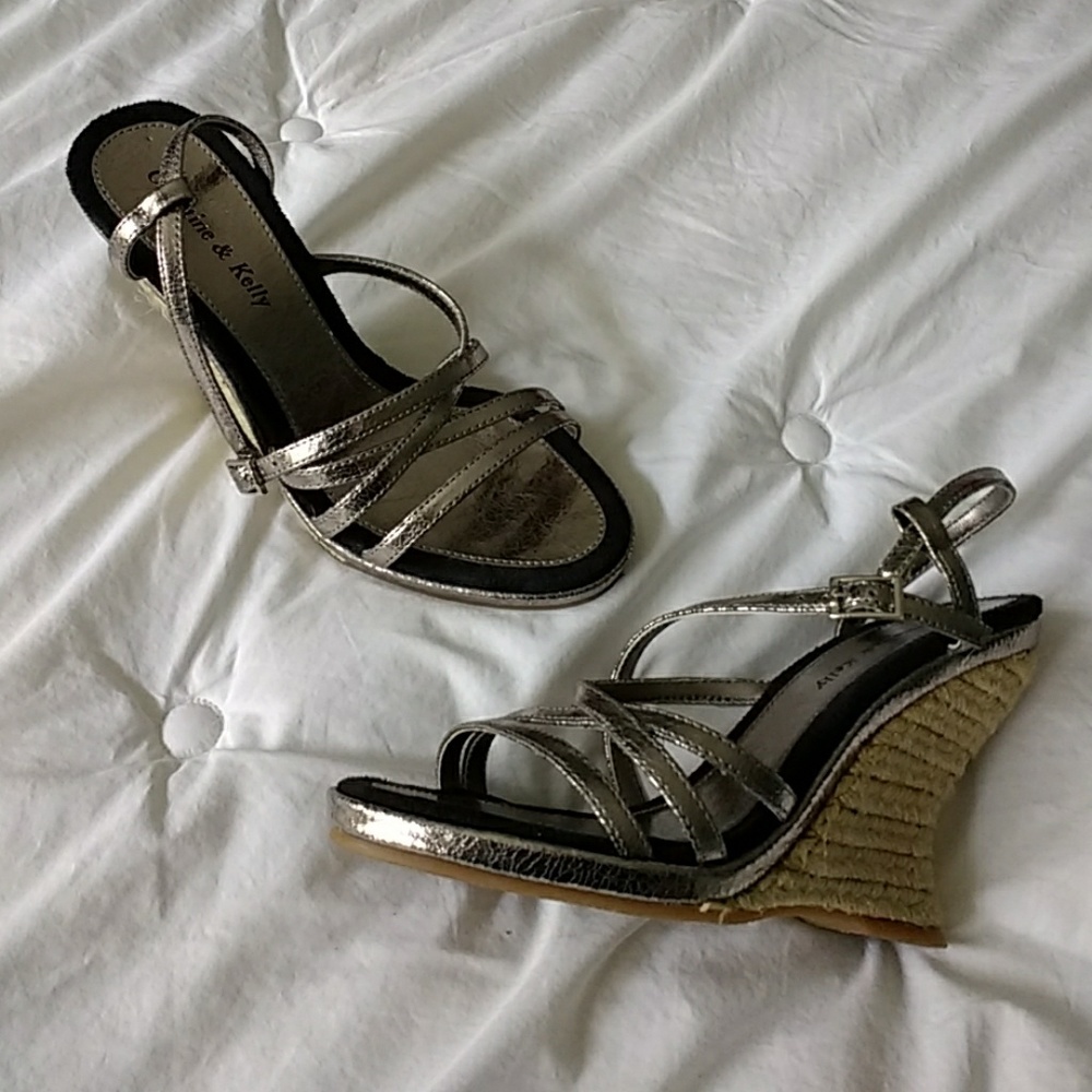 Strappy Wedge Sandle