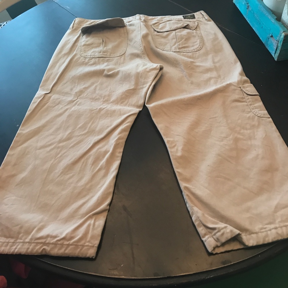 Lucky Brand Capris MAKE OFFERS!