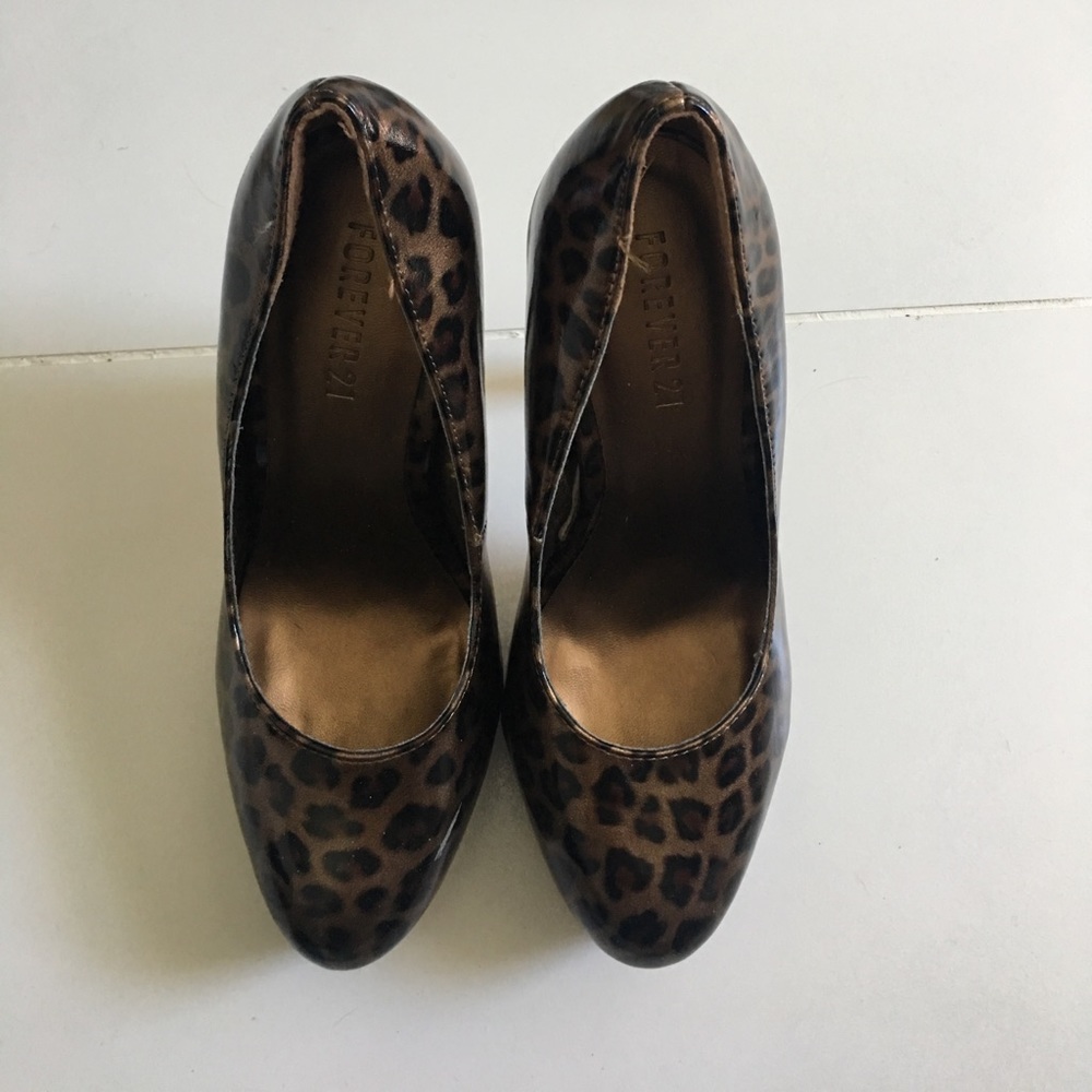 FOREVER 21 cheetah heels