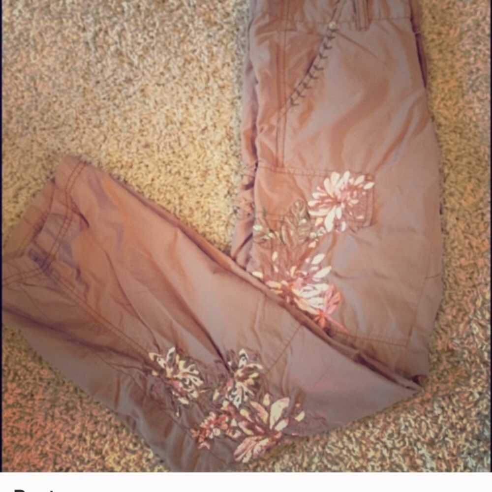 Flower pants 🌷