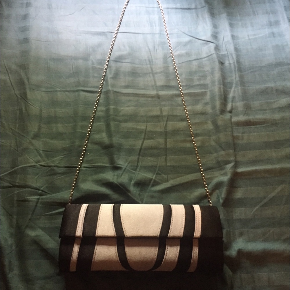 Black and Silver Nighttime Clutch