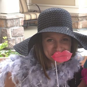 Meet your Posher, Kylee