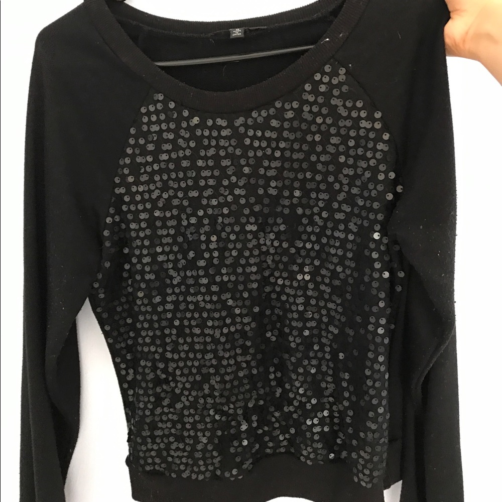 Black sequence sweatshirt