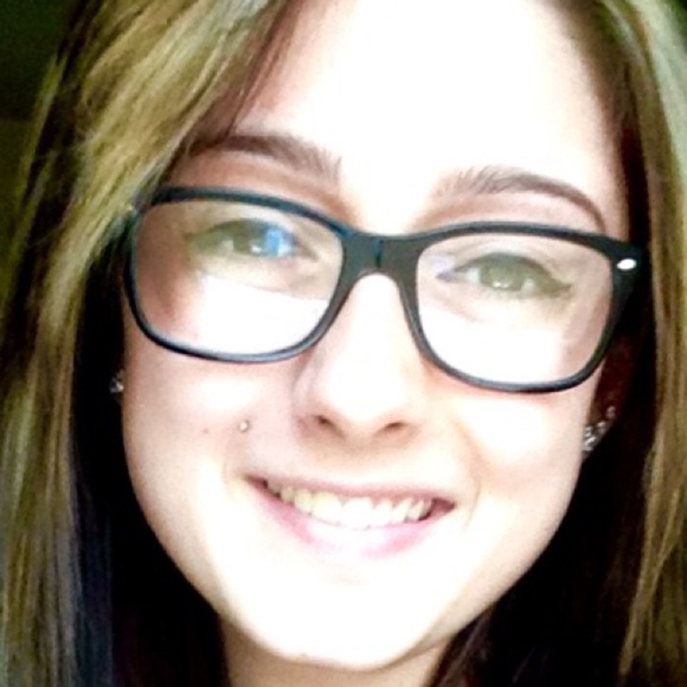 Meet your Posher, Talia