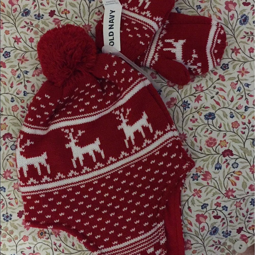 Set Fleece-lined beanie & mittens Toddler