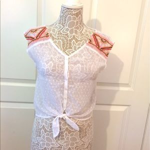 🌺HOLLISTER Top Embroidered Top