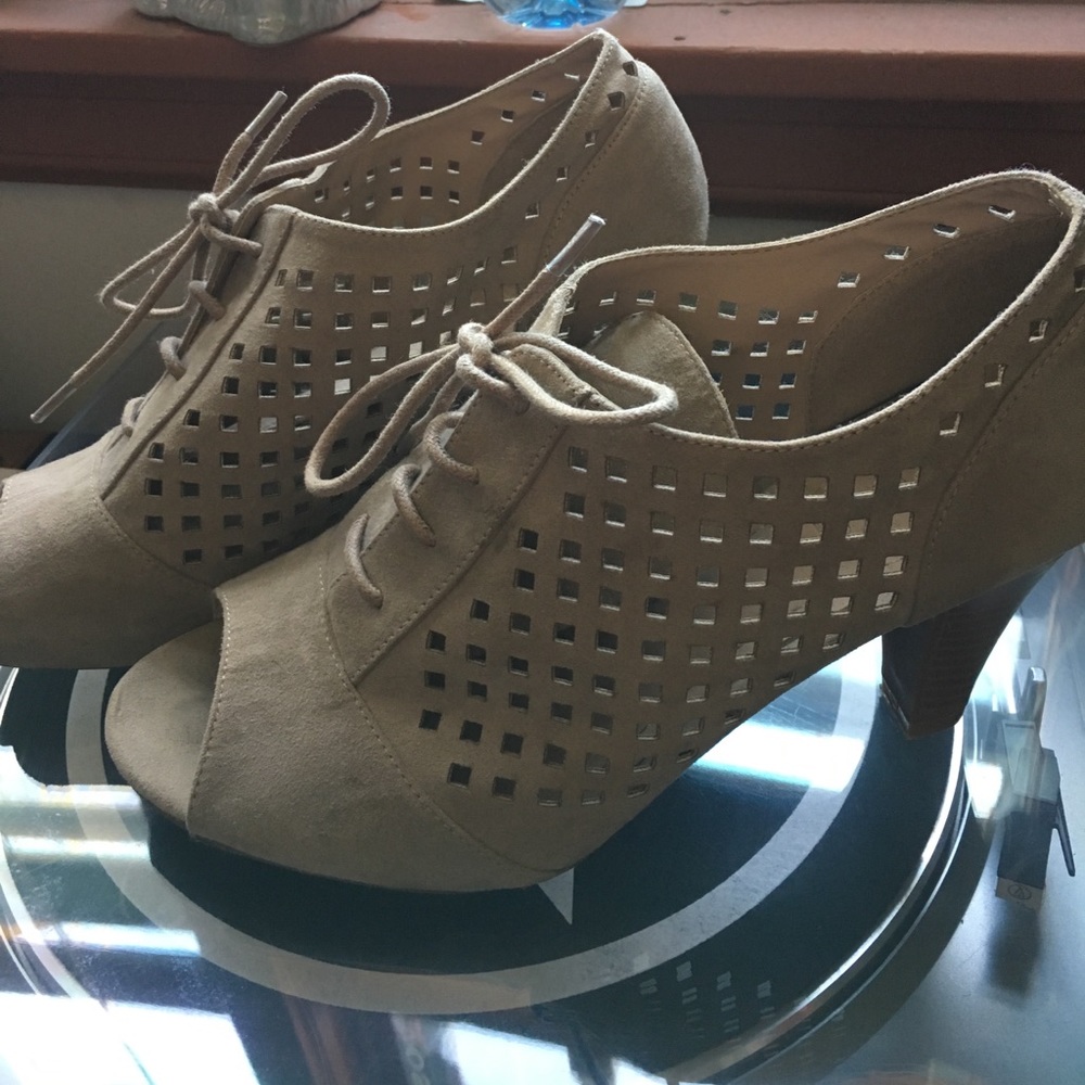 Beige Forever 21 heels!