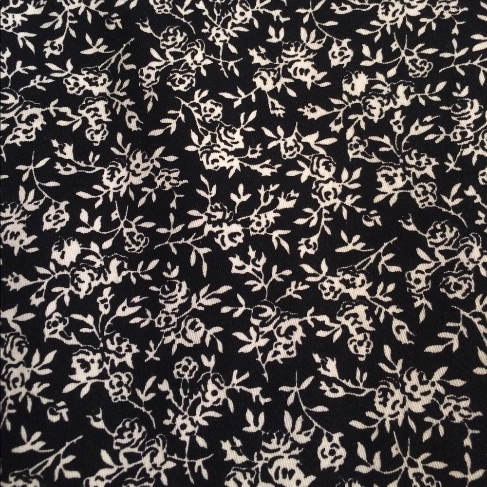 Black & White Capris