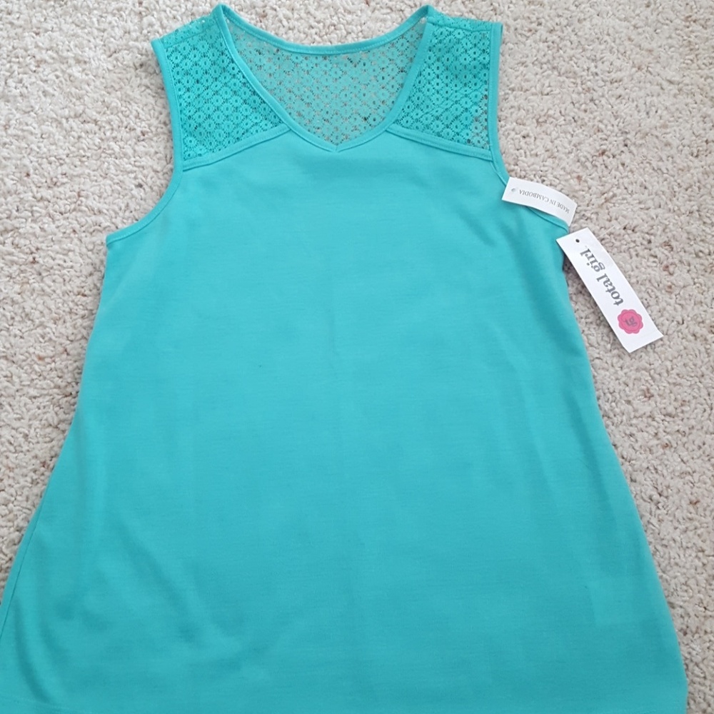 NWT girls shirt