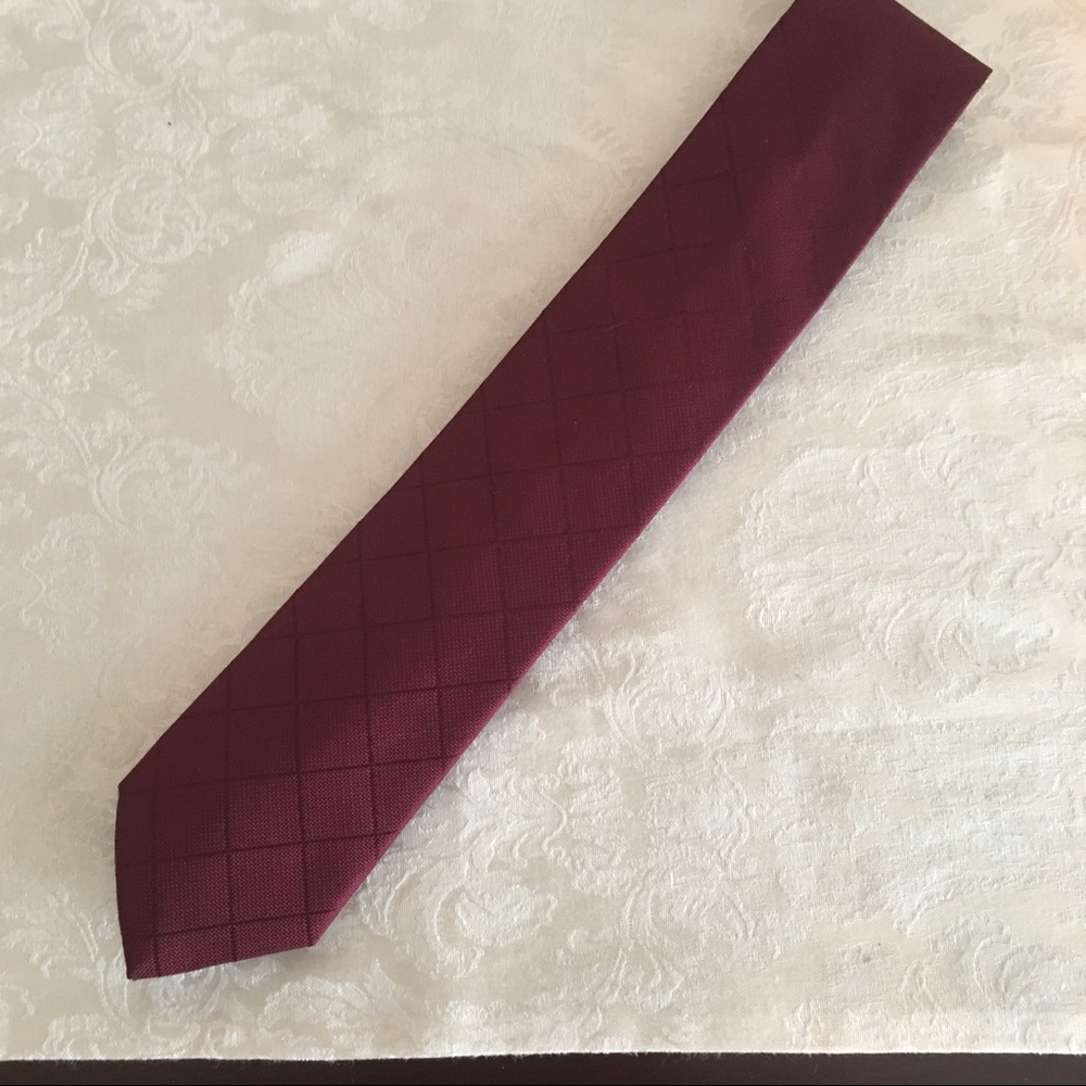 Neiman Marcus silk tie