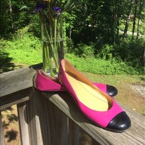 Nine West size 9 pink and black flats.