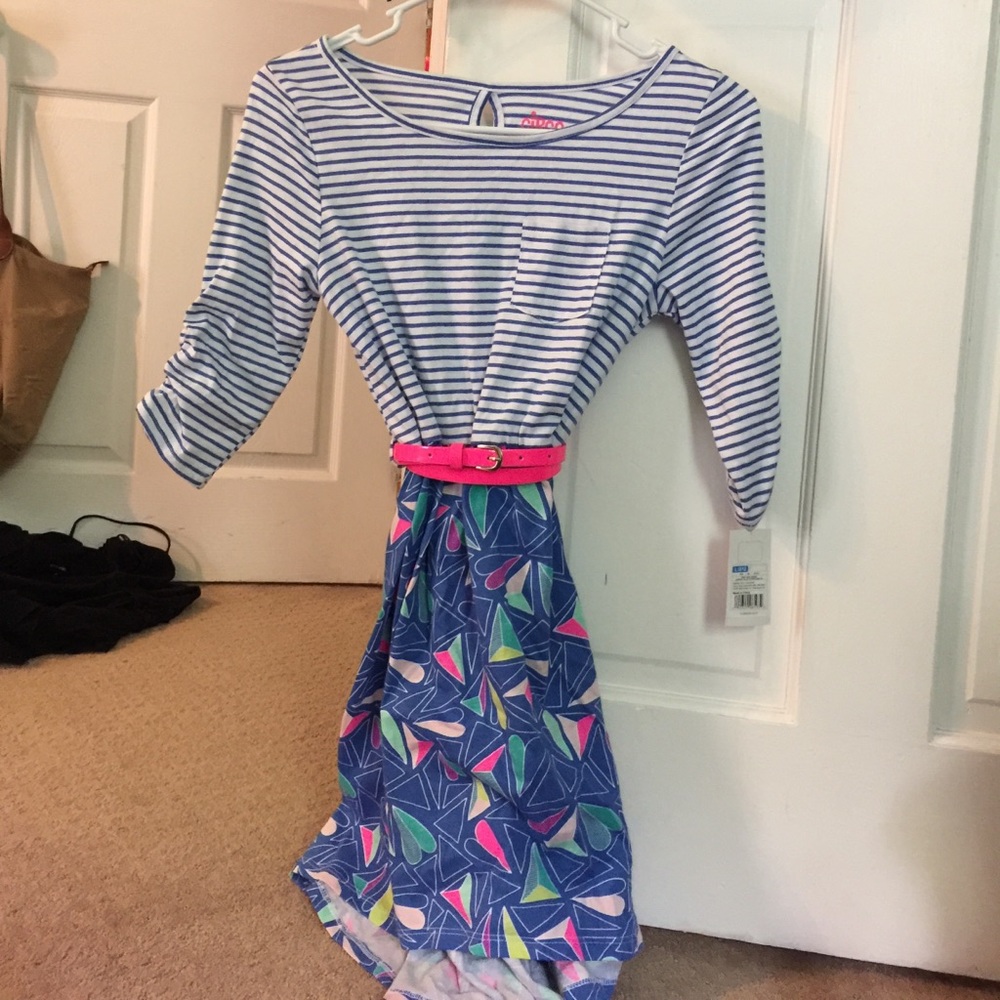 Girls dress nwt
