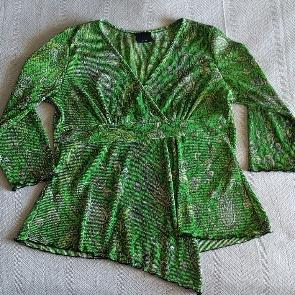 J.T.B. V-NECK PAISLEY BLOUSE