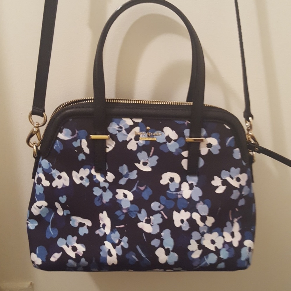 Authentic Kate Spade crossbody purse