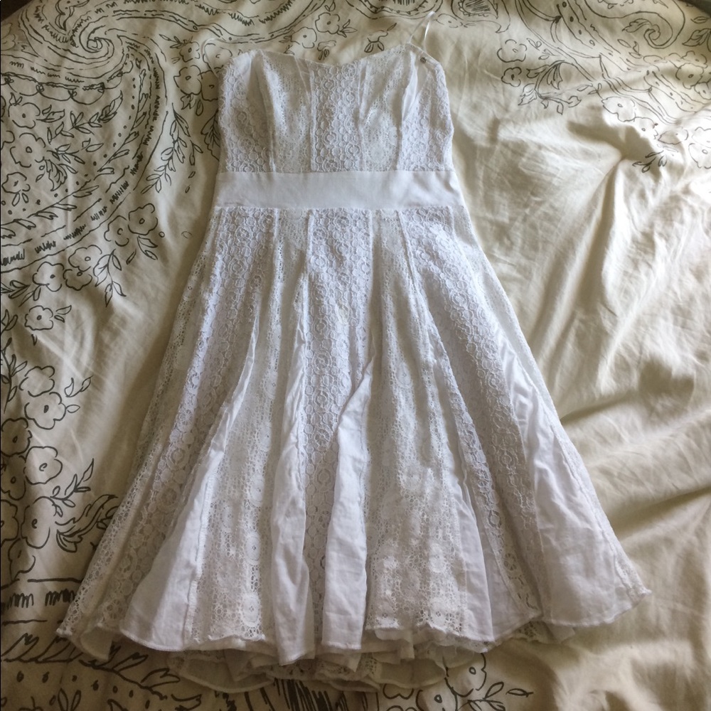 Guess strapless white dress