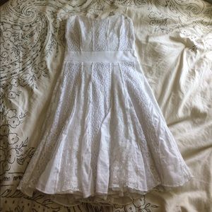 Guess strapless white dress