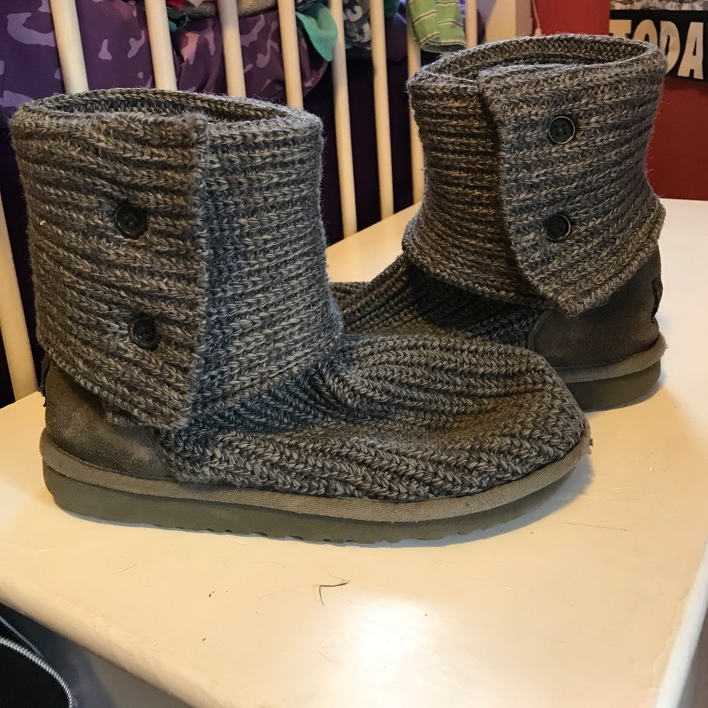Grey knit uggs