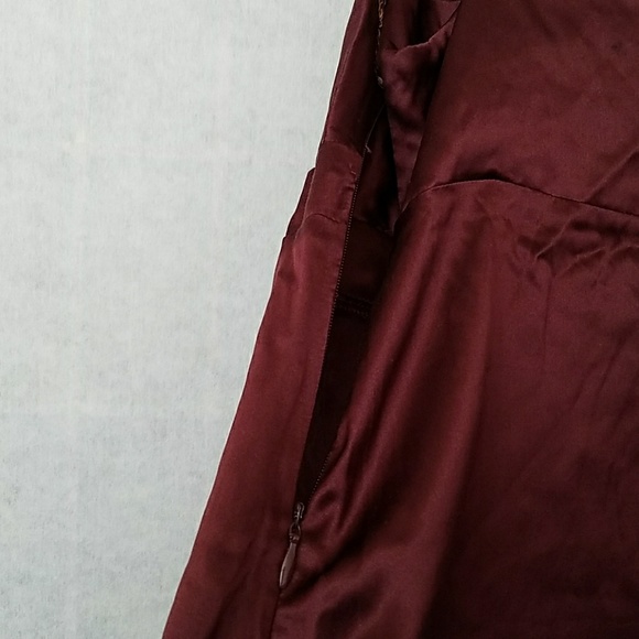 NWOT GUESS silk maroon and gold top! - Picture 3 of 4