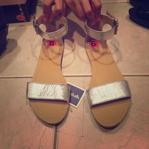 Nine West Sandal Flats NWT!