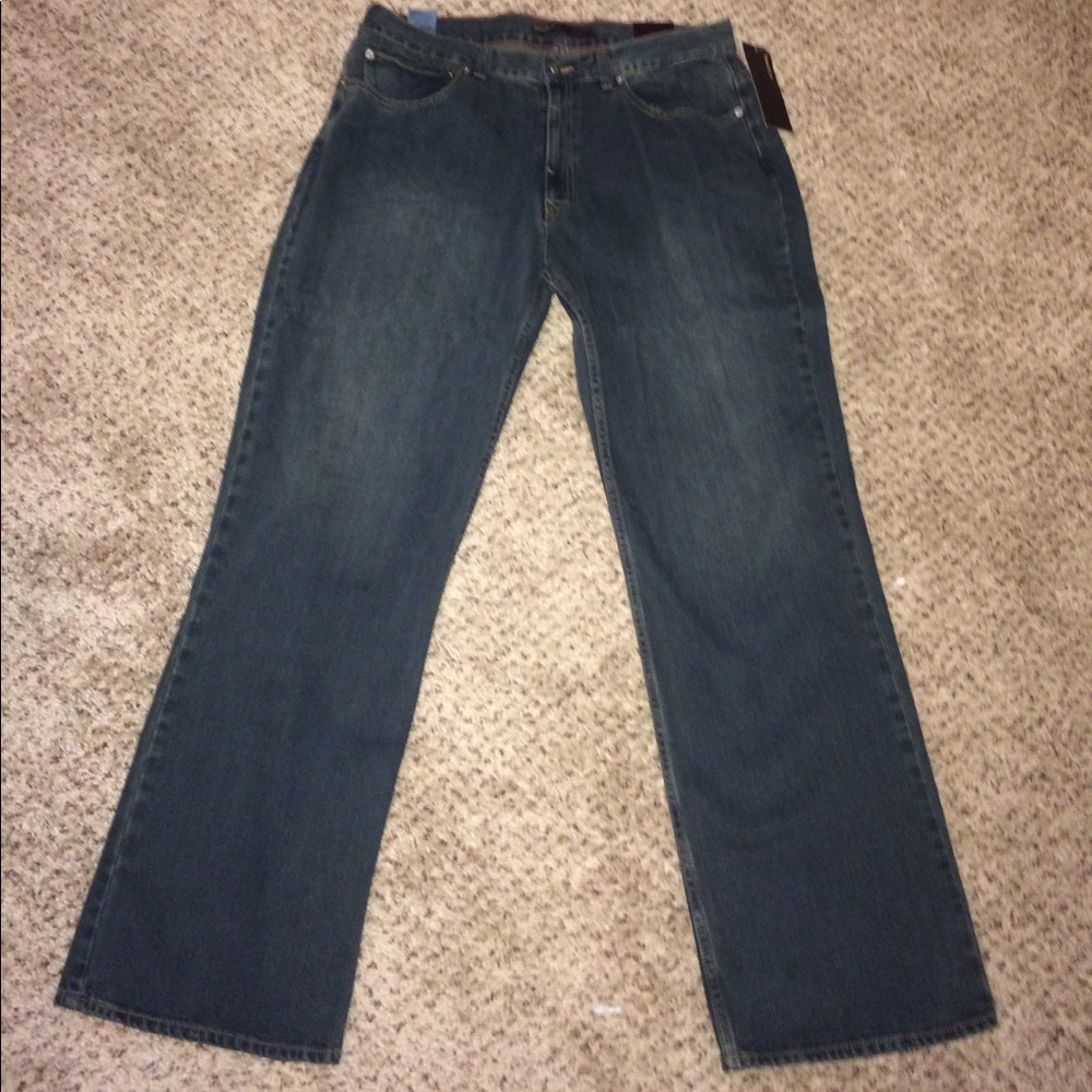 Men's Perry Ellis 38X32 Jeans- Medium/Dark Wash