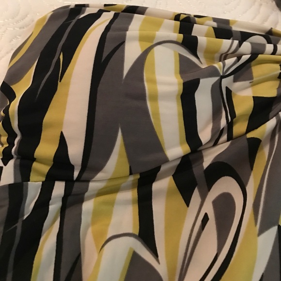 Halter top - Picture 3 of 4