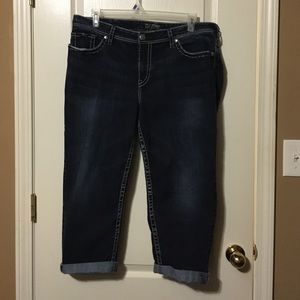 Silver Jeans Capri Pants