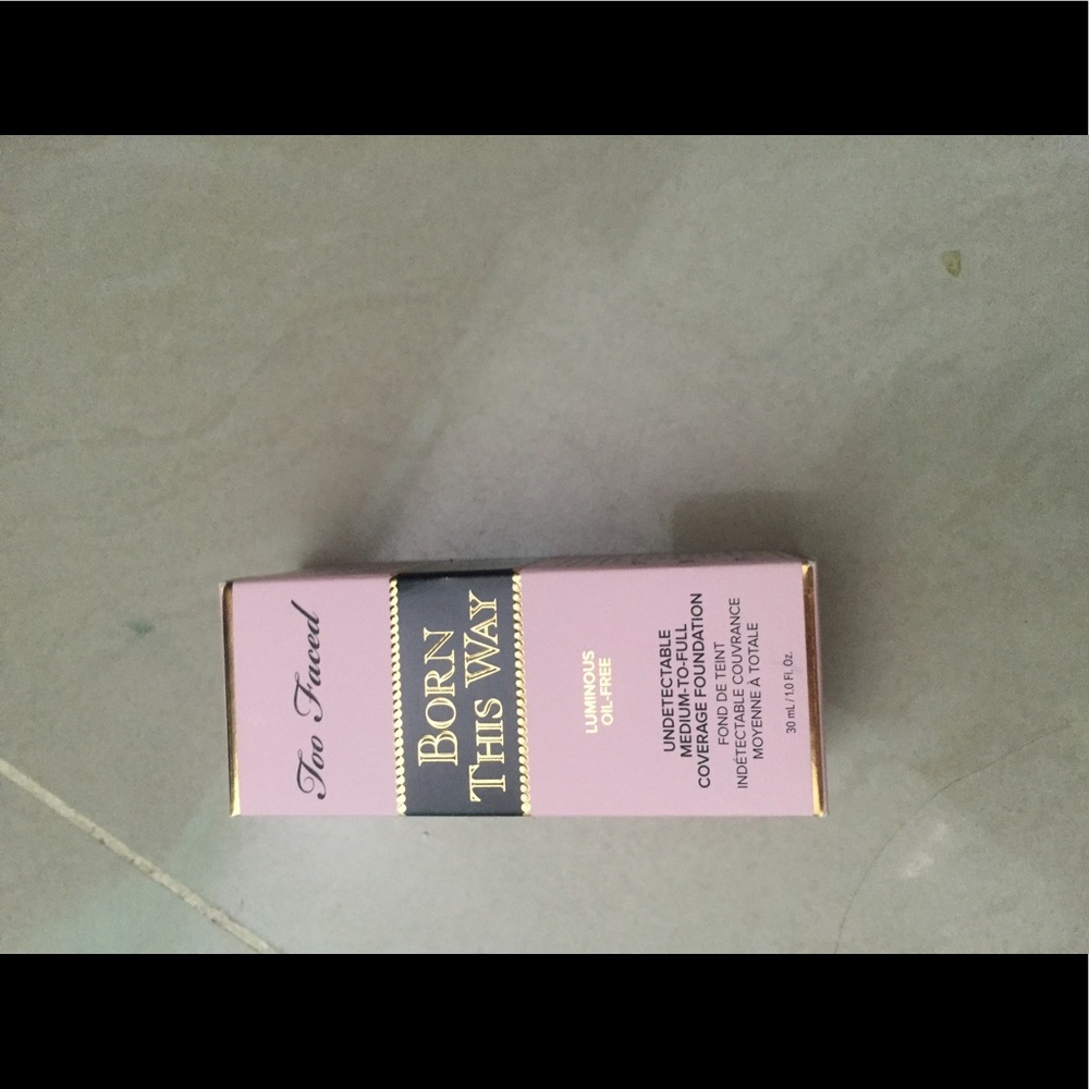 Born this way too face foundation in nude