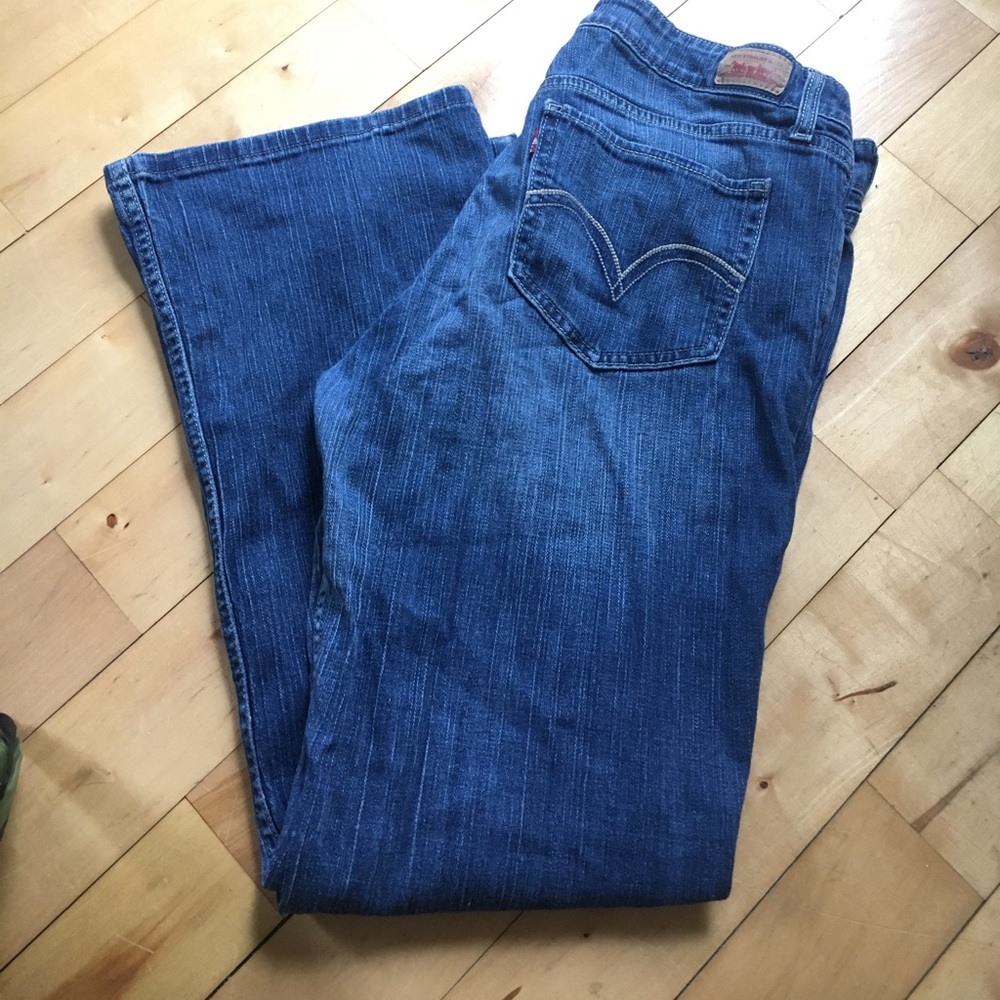 Levi 518 jeans
