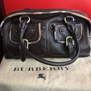 Burberry purse