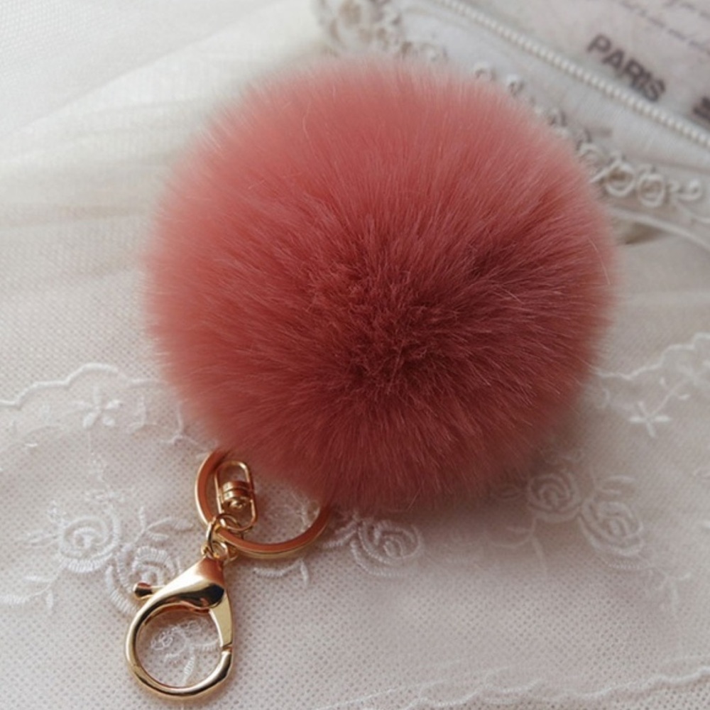 🔥Mauve Faux rabbit fur Keychain