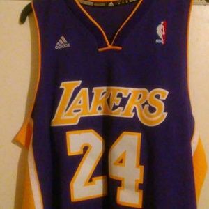 Kobe bryant size medium jersey