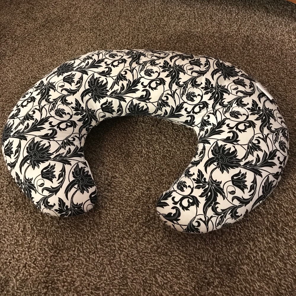 Nursing pillow black and white Floral design
