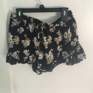 Floral flowy shorts