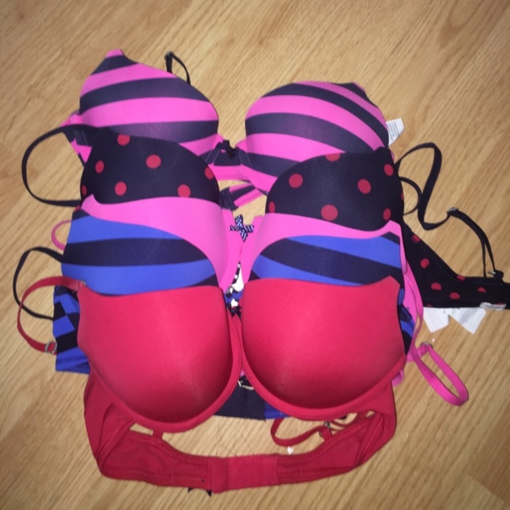 Gilly Hicks bras!
