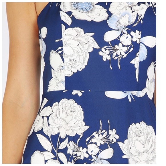 💜 ‼️ PRICE FIRM LAST CALL 
Blue & White Tropical Flower Maxi Halter Dress - Picture 6 of 6