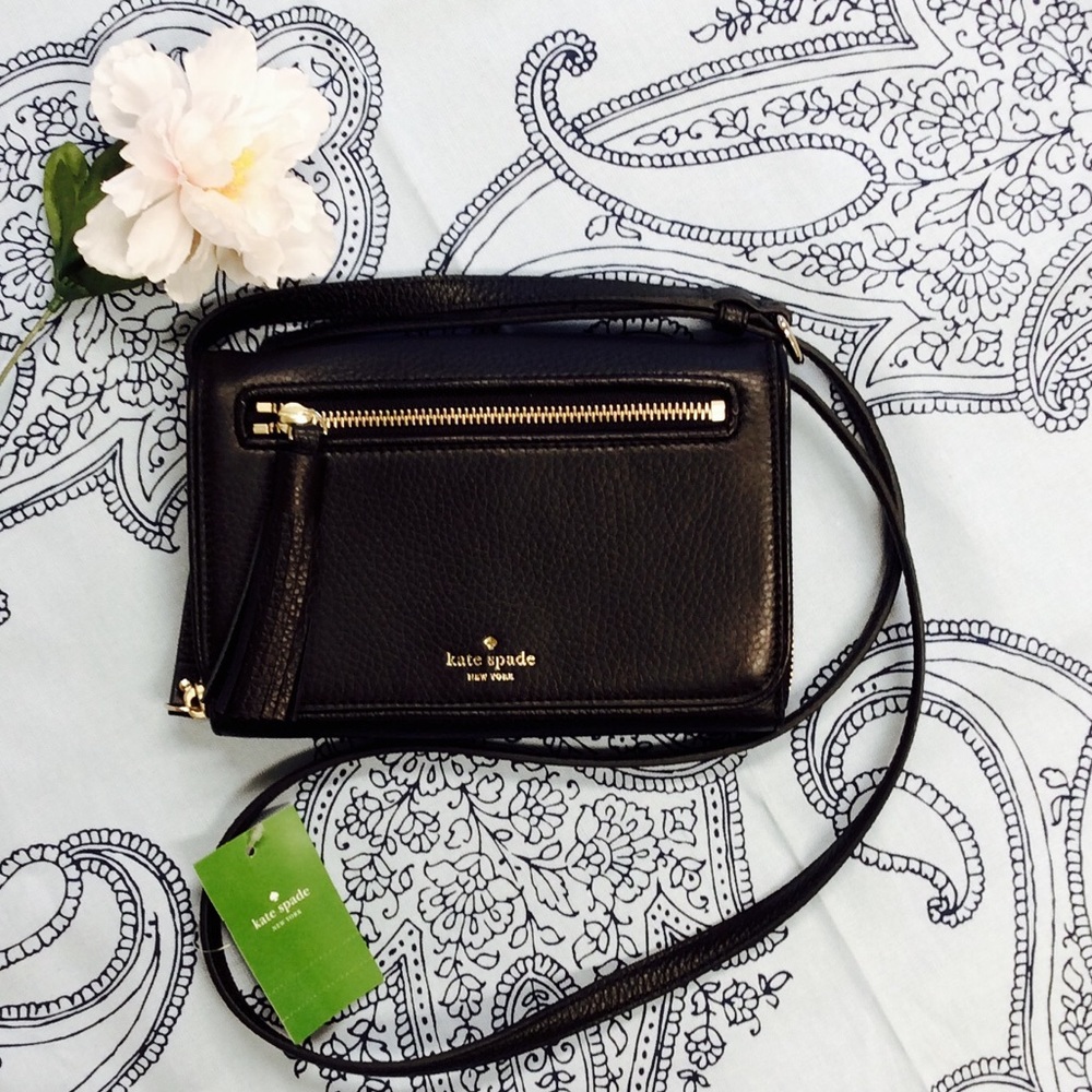 🏷Kate Spade Black Avie Crossbody Purse